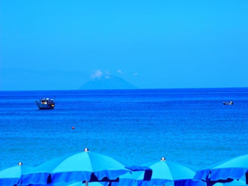 Blu Tropical Resort แซมโบรเน ภายนอก รูปภาพ
